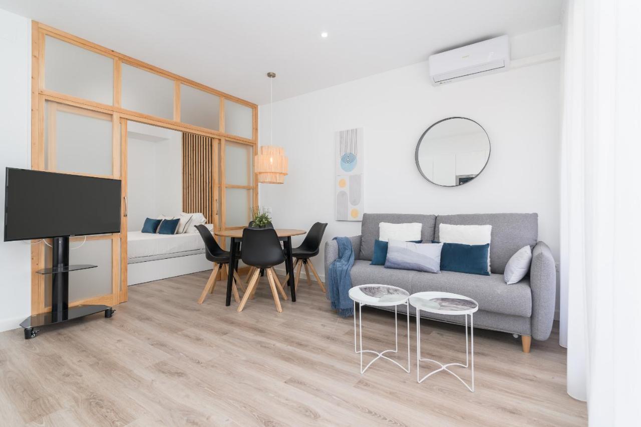 Suite Homes Hesperides Garden Beach Малага Екстериор снимка