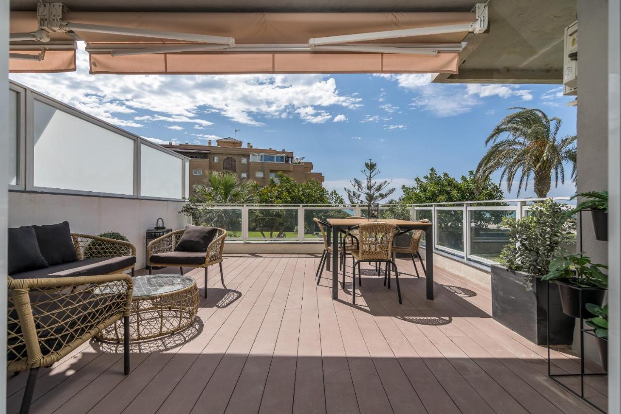 Suite Homes Hesperides Garden Beach Малага Екстериор снимка