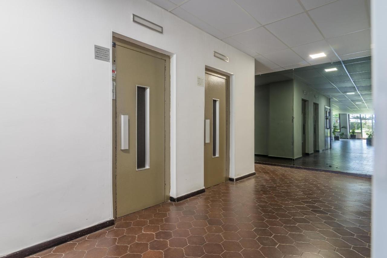 Suite Homes Hesperides Garden Beach Малага Екстериор снимка